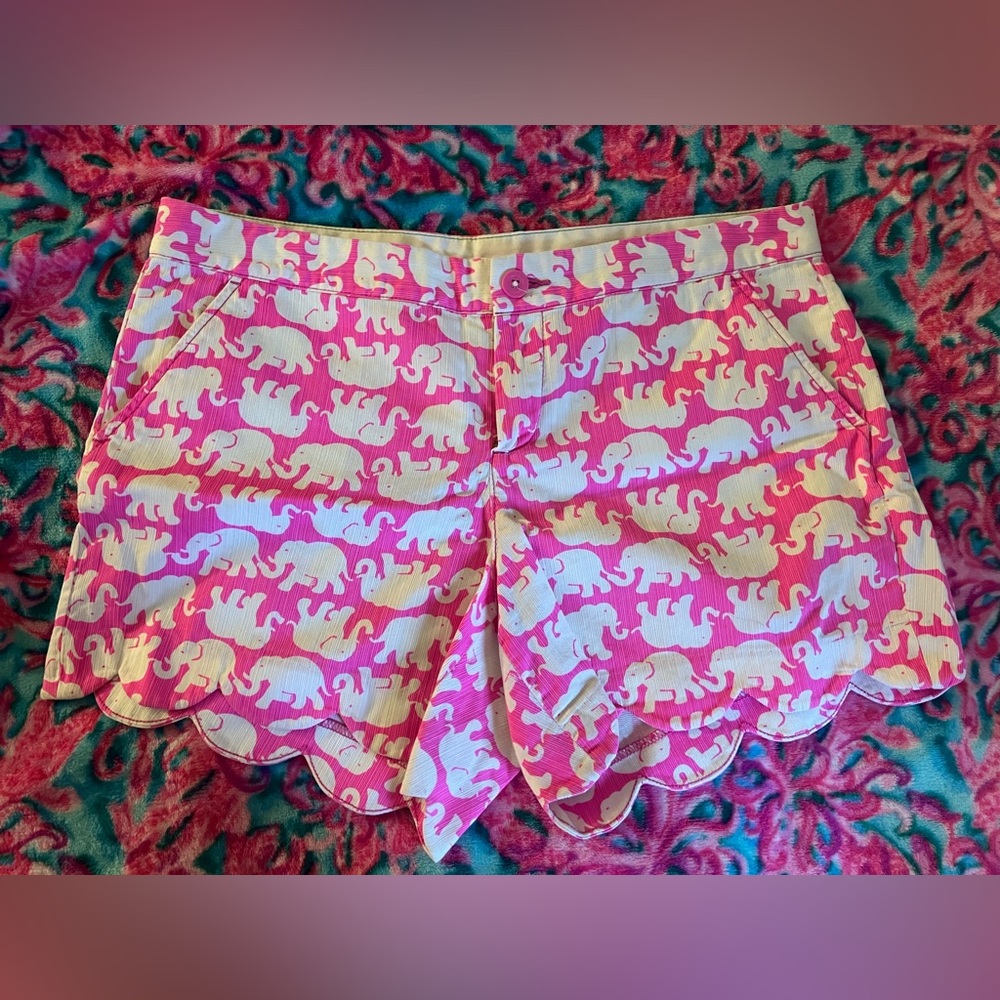 EUC Sz 10 Buttercup short